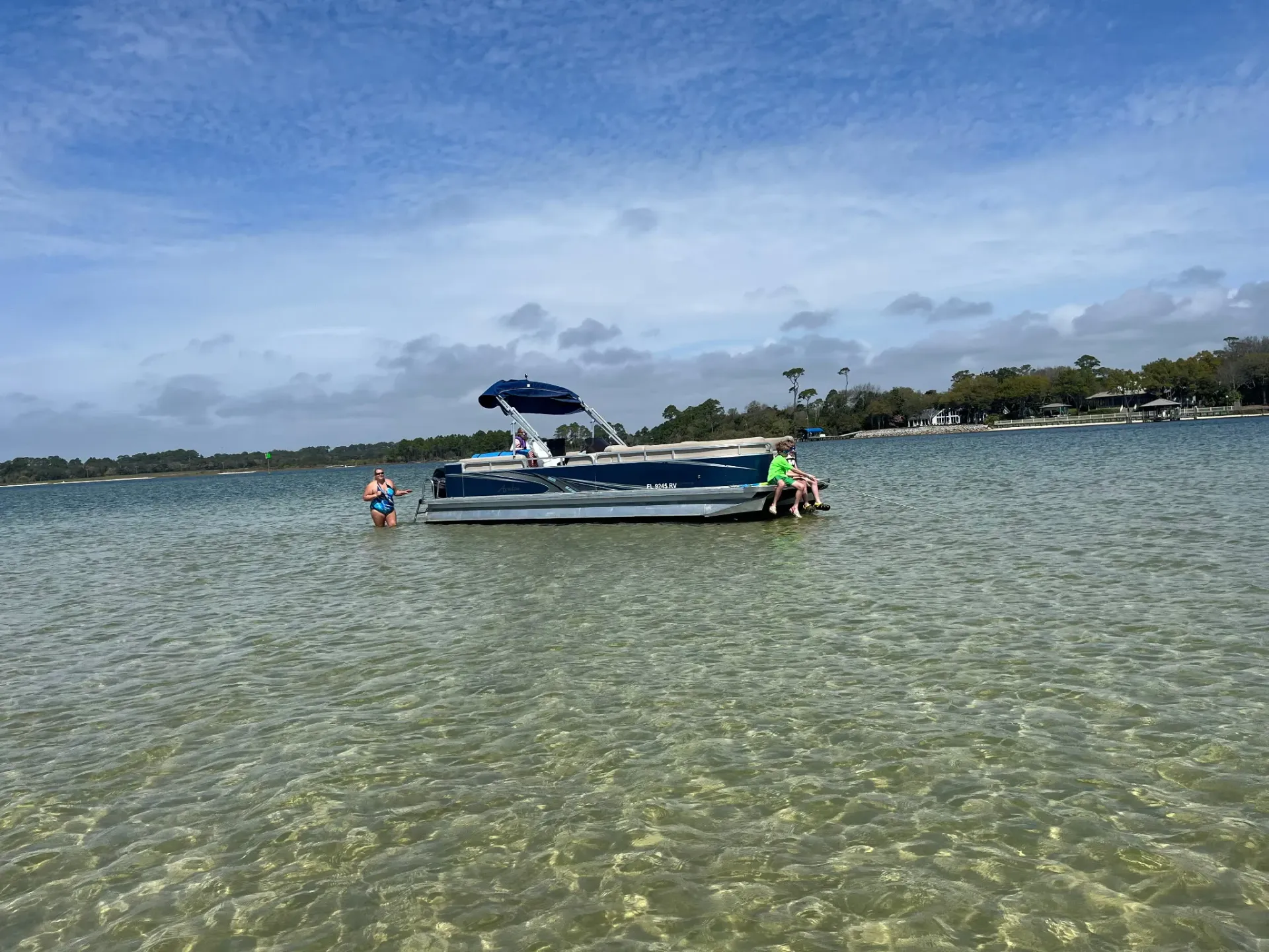 Cheap Pontoon Rentals Destin: How to Save Money